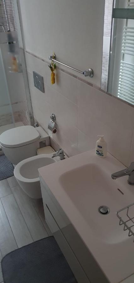 Ferienwohnung Scacciapensieri Vicino Al Policlinico E Al Centro Citta Siena Exterior foto